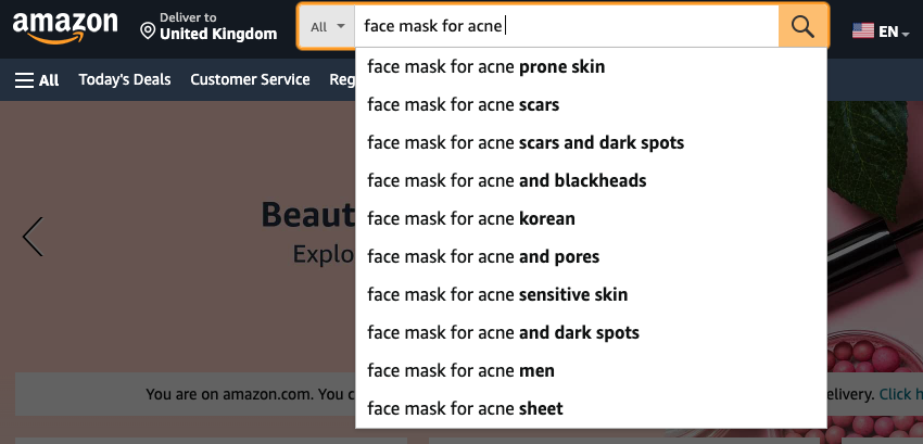 Búsqueda en Amazon de 'mascarilla facial para el acné'